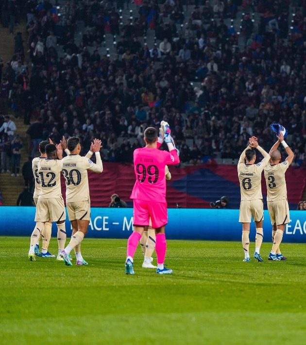 Với chiến thắng 2-1, Barcelona tiếp tục dẫn đầu bảng H với 12 điểm và đã giành vé vào vòng knock-out. Porto xếp ngay sau đó với 3 điểm ít hơn. Họ cùng điểm với Shakhtar Donetsk nhưng có chỉ số phụ tốt hơn.