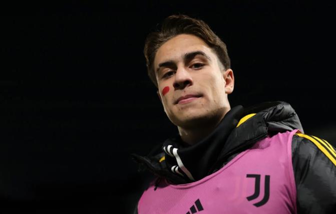 Ảnh bài viết Allegri tiết lộ cách sử dụng Kenan Yildiz 