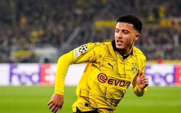Sancho có thể ở lại Dortmund sau mùa bóng này.
