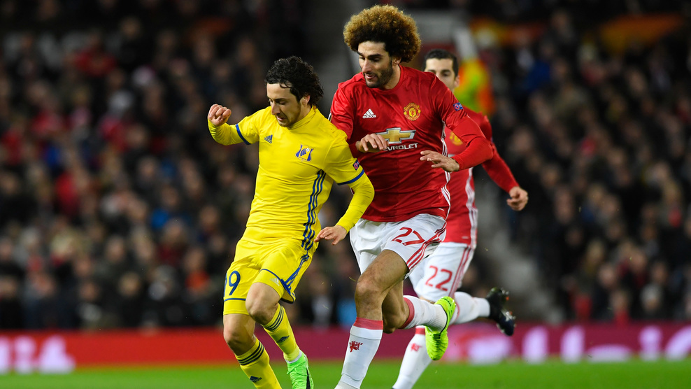 Fellaini là người vào sân thay thế tiền vệ người Pháp.