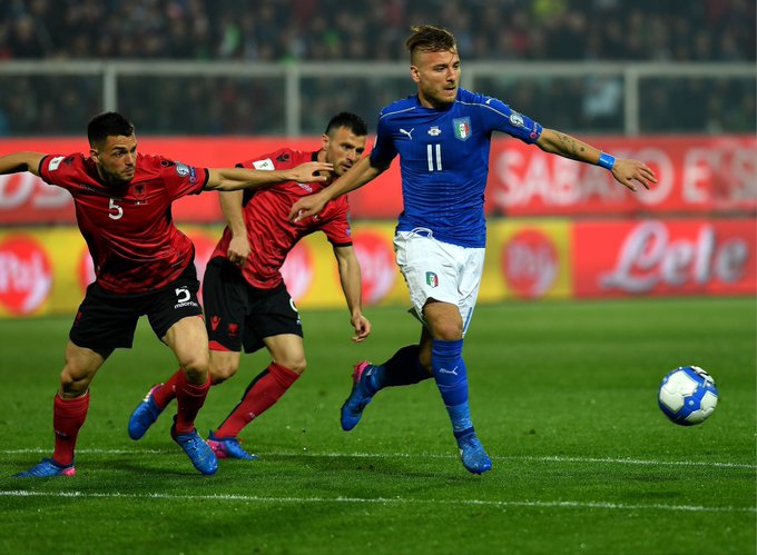 Ciro Immobile (Italia) - 5 bàn. Quyết định trở về Serie A thi đấu cho Lazio đang mang lại thành công rất lớn cho Immobile. Bên cạnh việc giúp Lazio bay cao với vị trí thứ 4 trên BXH Serie A, anh cũng đang là chân sút tốt nhất của Azzurri tại vòng loại World Cup.  Mới nhất, anh đã có pha đánh đầu ấn định tỉ số 2-0 cho Italia trước Albania.