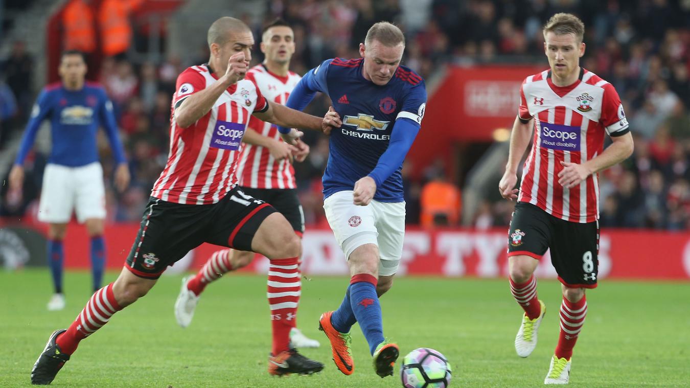 Thế nhưng họ không thể làm gì khi dơn độc chống chọi hàng hậu vệ Southampton.