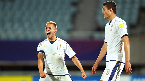 Cặp tiền đạo cổ điển của Italia cùng nhau lên tiếng trong bàn thắng thứ hai.
