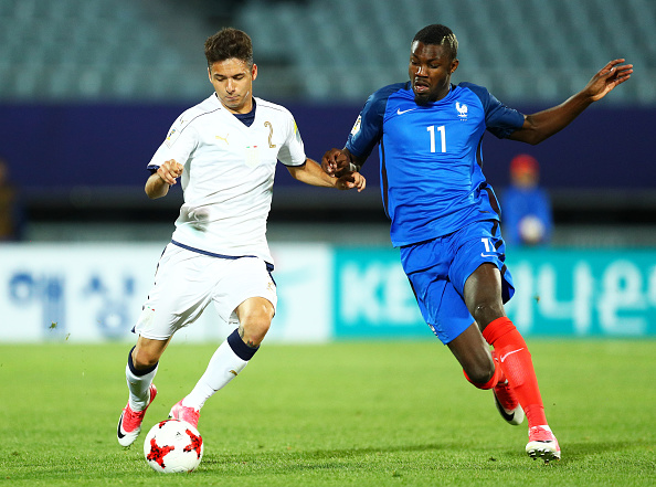 Trong khi đó, U20 Pháp gặp rất nhiều khó khăn.