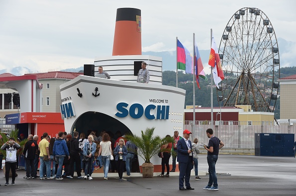 Khung cảnh bên ngoài SVĐ tại Sochi.