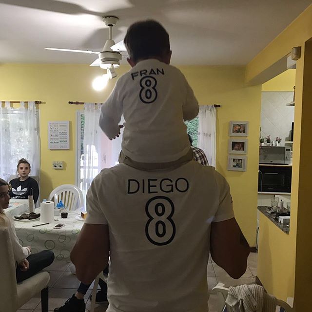 Diego Perrotti cùng cậu con trai.