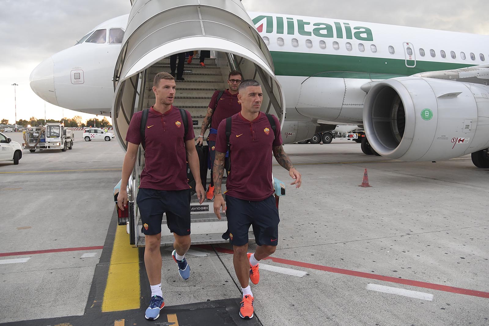 ...cùng các ngôi sao Roma.