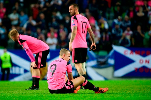 Dù rất nỗ lực nhưng Scotland chỉ có thể gỡ hòa những phút cuối.