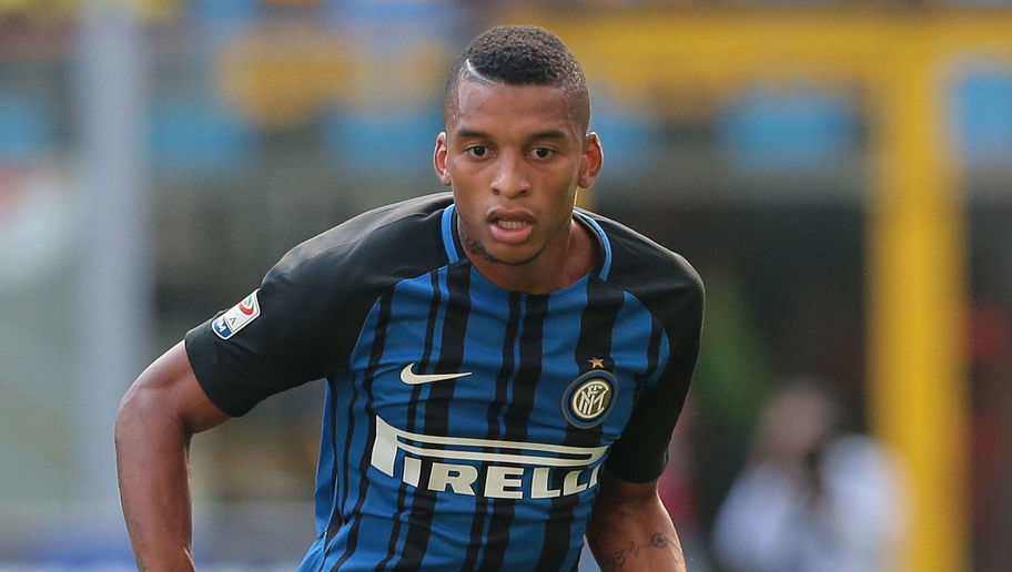 Dalbert gia nhập Inter với giá 20 triệu Euro