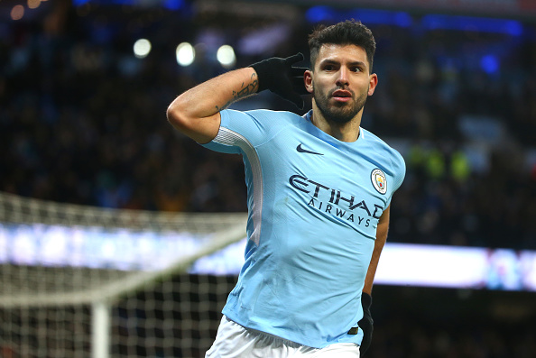 Cú đúp của Aguero tạo nên bước ngoặt trận đấu.