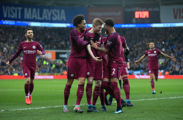 De Bruyne ăn mừng bàn thắng mở tỉ số.