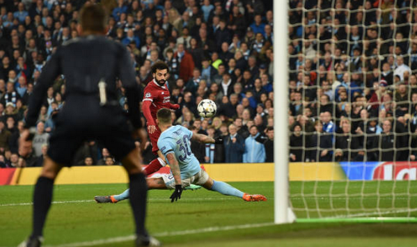 Phút 56, Liverpool có bàn gỡ hòa do công của Salah. Bàn thắng không khác gì đòn chí mạng, kết liễu tham vọng lội ngược dòng của Man City.
