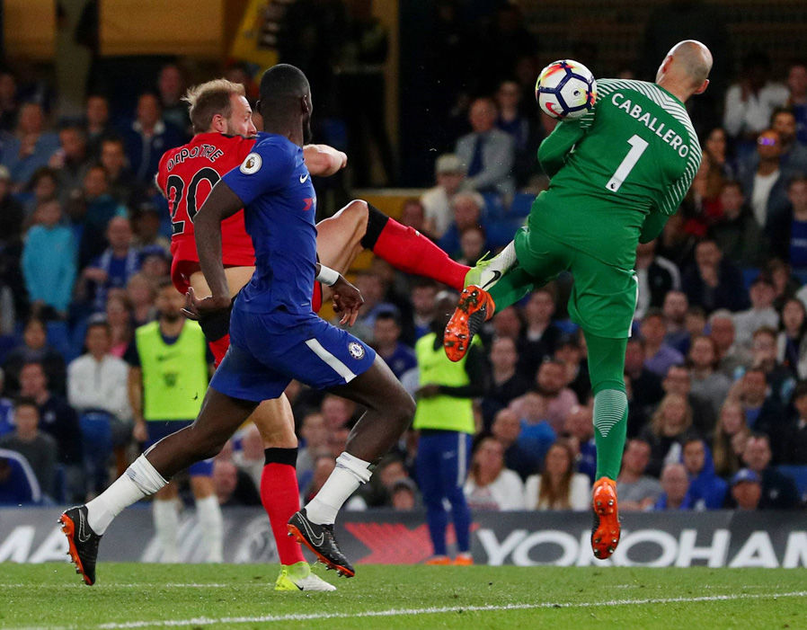 Willy Caballero - 4 điểm: băng ra sai lầm dẫn đến bàn thua.