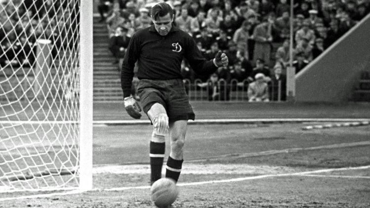 Lev Yashin, thủ thành duy nhất giành Quả Bóng Vàng trong lịch sử.