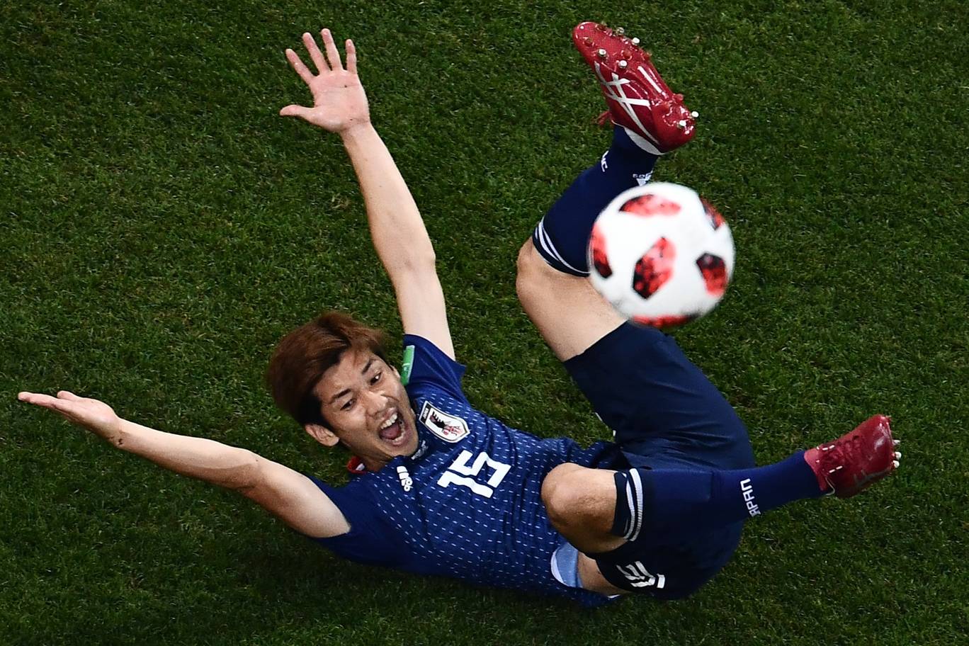 Yuya Osako - 7 điểm: Di chuyển thông minh, gây áp lực lên hàng phòng ngự Bỉ.