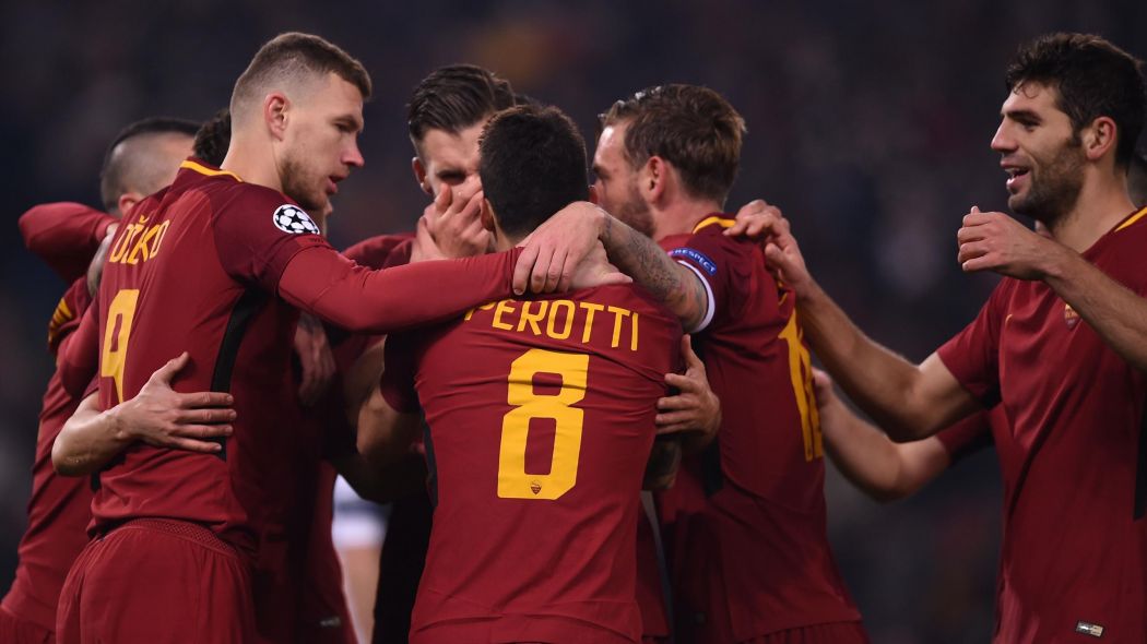 AS Roma - Hạng Ba Serie A: Mùa trước, Roma đã gây sốc khi tạo nên cuộc lội ngược dòng không tưởng trước Barca và ghi tên vào top 4 đội mạnh nhất. Tuy nhiên, với việc chia tay những trụ cột như Alisson Becker, Radja Nainggolan, Kevin Strootman, thật khó tin Roma sẽ lại bay cao mùa này.