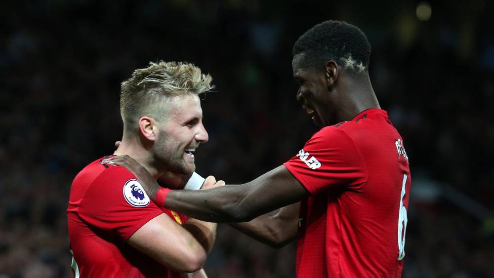 Manchester United - Á quân Premier League: Chắc hẳn Quỷ đỏ vẫn chưa thể nuốt trôi thất bại trước Sevilla tại vòng 16 đội mùa trước. Năm nay, mục tiêu họ hướng đến vẫn là chức vô địch. Dù vậy, phong độ Man United đang xuống rất thấp trong những vòng đầu tiên Premier League và chiếc ghế của Mourinho đã không còn an toàn.