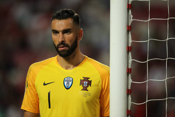 Rui Patricio - 7,2 điểm: Cản phá 3 cú sút từ đối thủ.