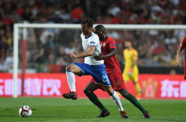 William Carvalho - 6,9 điểm: Hỗ trợ tốt cho hàng phòng ngự.