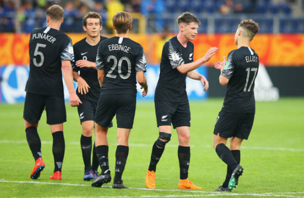 Lần trước New Zealand thắng 3-1 còn lần này họ thắng đậm 5-0.