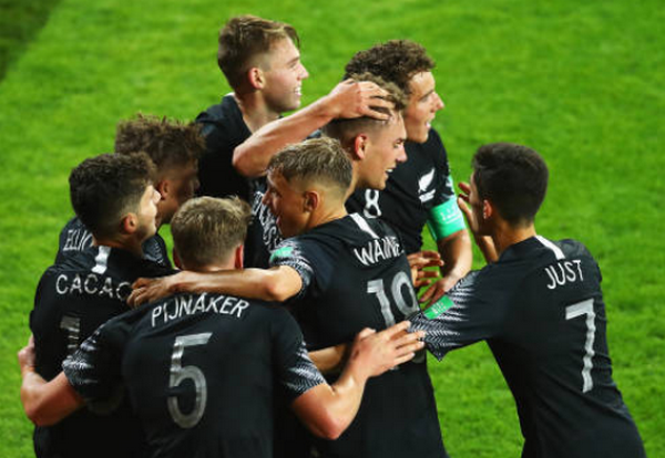 Sau 2 lượt đấu, New Zealand chính là đội tuyển có thành tích tốt nhất với 2 trận toàn thắng, ghi 7 bàn và vẫn giữ sạch lưới. Đại diện châu Đại Dương chính thức ghi tên vào vòng knock out.