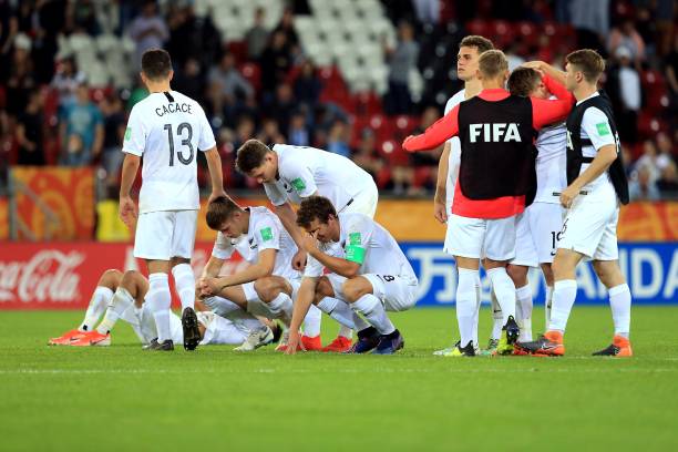 Cách đây 2 năm, U20 New Zealand từng là 'chứng nhân lịch sử' của U20 Việt Nam khi chúng ta lần đầu tham dự. Về phần mình, U20 New Zealand vẫn chưa thể viết nên trang sử mới cho chính mình. Đã 3 giải đấu liên tiếp, họ dừng bước ở vòng 16 đội.