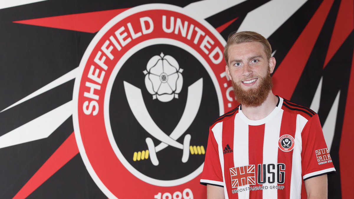 Cuối tuần qua, tân binh Premier League, Sheffield United vui mừng chiêu mộ thành công tiền đạo Oliver McBurnie từ Swansea với giá khoảng 17 triệu bảng. Đây chính là bản hợp đồng kỷ lục trong lịch sử của Sheffield.