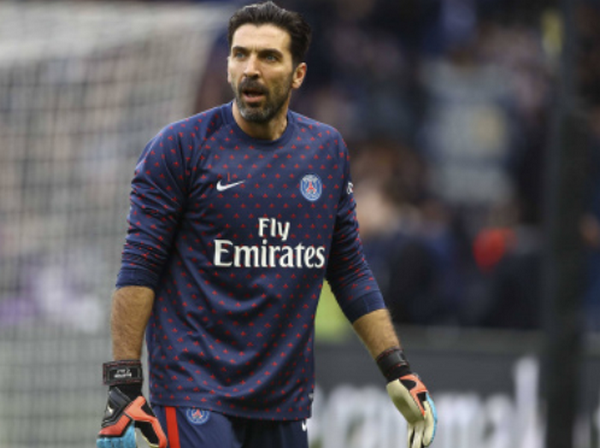 Ngoài ra, sau khi mùa giải 2018/19 kết thúc, thủ thành Gianluigi Buffon cũng đã ra đi theo dạng CNTD, trở về CLB cũ Juventus.