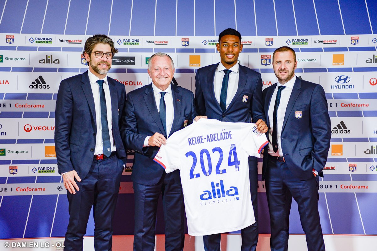 Reine-Adelaide sẽ ký hợp đồng 5 năm cùng Lyon.