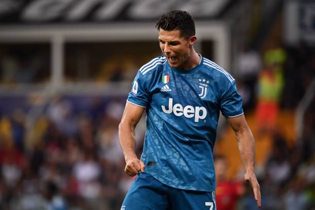 Ronaldo tỏ ra vô duyên trước Parma.