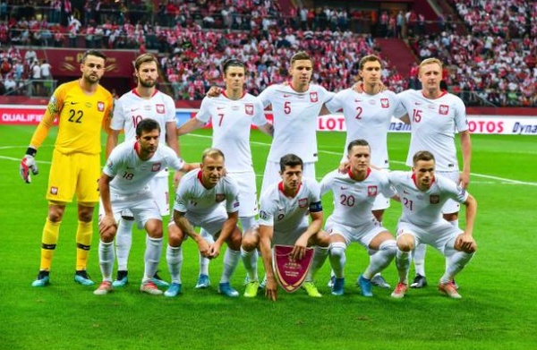 Rạng sáng nay, đội tuyển Ba Lan đã bước vào lượt đấu thứ 6 ở vòng loại EURO 2020. Trên sân nhà, họ tiếp đón tuyển Áo.