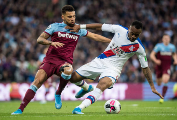 Theo đó, ở vòng 7 và 8, họ lần lượt giành chiến thắng trước Norwich và West Ham để vươn lên hạng 6 trên BXH. Với 14 điểm, Palace thậm chí bằng điểm với đội hạng 4 Leicester và chỉ kém Nhà vô địch Man City 2 điểm. Thế nhưng, phía trước đại diện thành London sẽ là những thử thách vô cùng khó khăn.