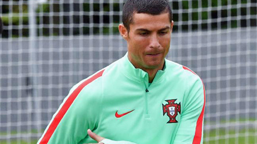 Ronaldo cũng có thể bị thay thế bất kỳ lúc nào. Ảnh: Marca.