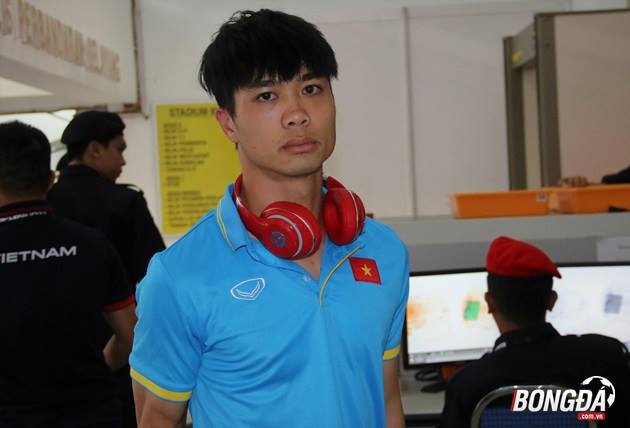 Công Phượng tỏ ra rất sẵn sàng. Ảnh: Đình Viên (Từ Malaysia).