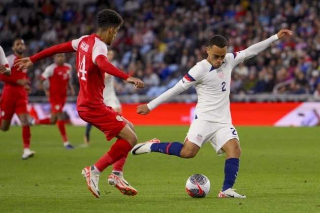 Dest trong một trận đấu của đội tuyển Mỹ.