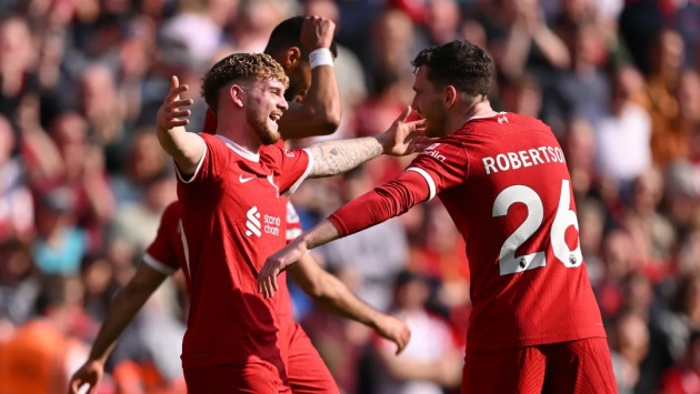 Elliott có một trận đấu tưng bừng trước Tottenham.