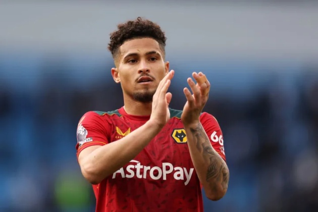 Gomes là một thương vụ an toàn với M.U.