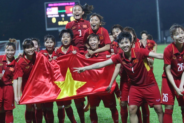 Bóng đá nữ đang hướng đến World Cup.