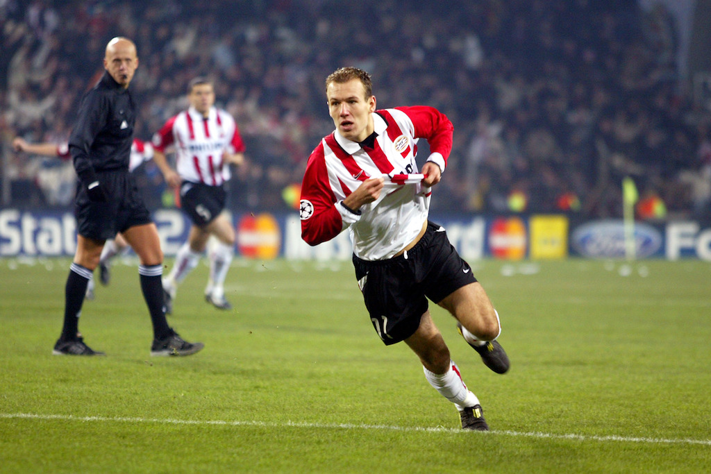 Robben đã sớm thể hiện tài năng ở giải quốc gia Hà Lan.