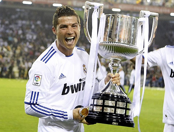 Năm 2012 Real vô địch La Liga với 100 điểm.