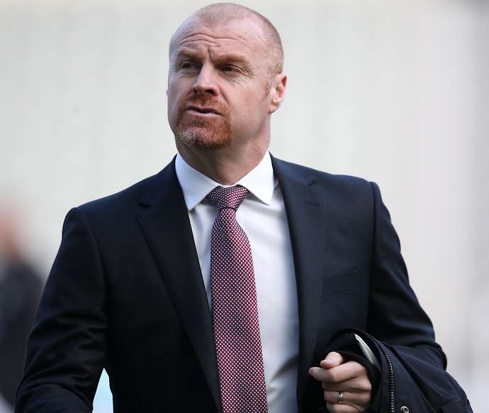 Sean Dyche đã và vẫn đang làm tốt ở Burnley. Dù vậy, cũng khó có khả năng ông sẽ ở lại đây đến gần 2 thập kỷ. Sau khi rời Burnley, điểm đến khả dĩ cho Sean có thể là Millwall, nơi ông từng thi đấu khá thành công.