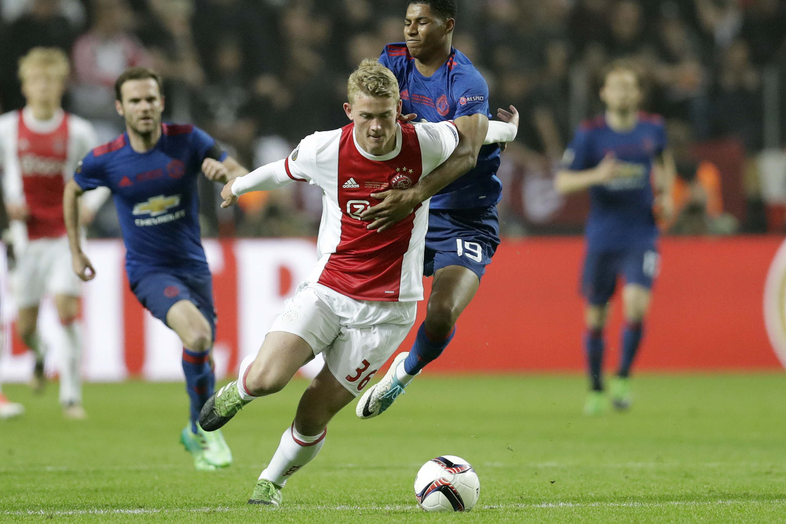 Sau thất bại ở chung kết C1 năm 1996, phải đến năm 2017, Ajax mới lại khiến khán giả châu Âu phải chú ý khi tiến thẳng đến chung kết Europa League với đội hình trẻ nhất lịch sử một trận tranh cúp châu Âu, độ tuổi trung bình của họ là 22 tuổi, 282 ngày. Tại đây, Ajax thất bại trước Manchester United.