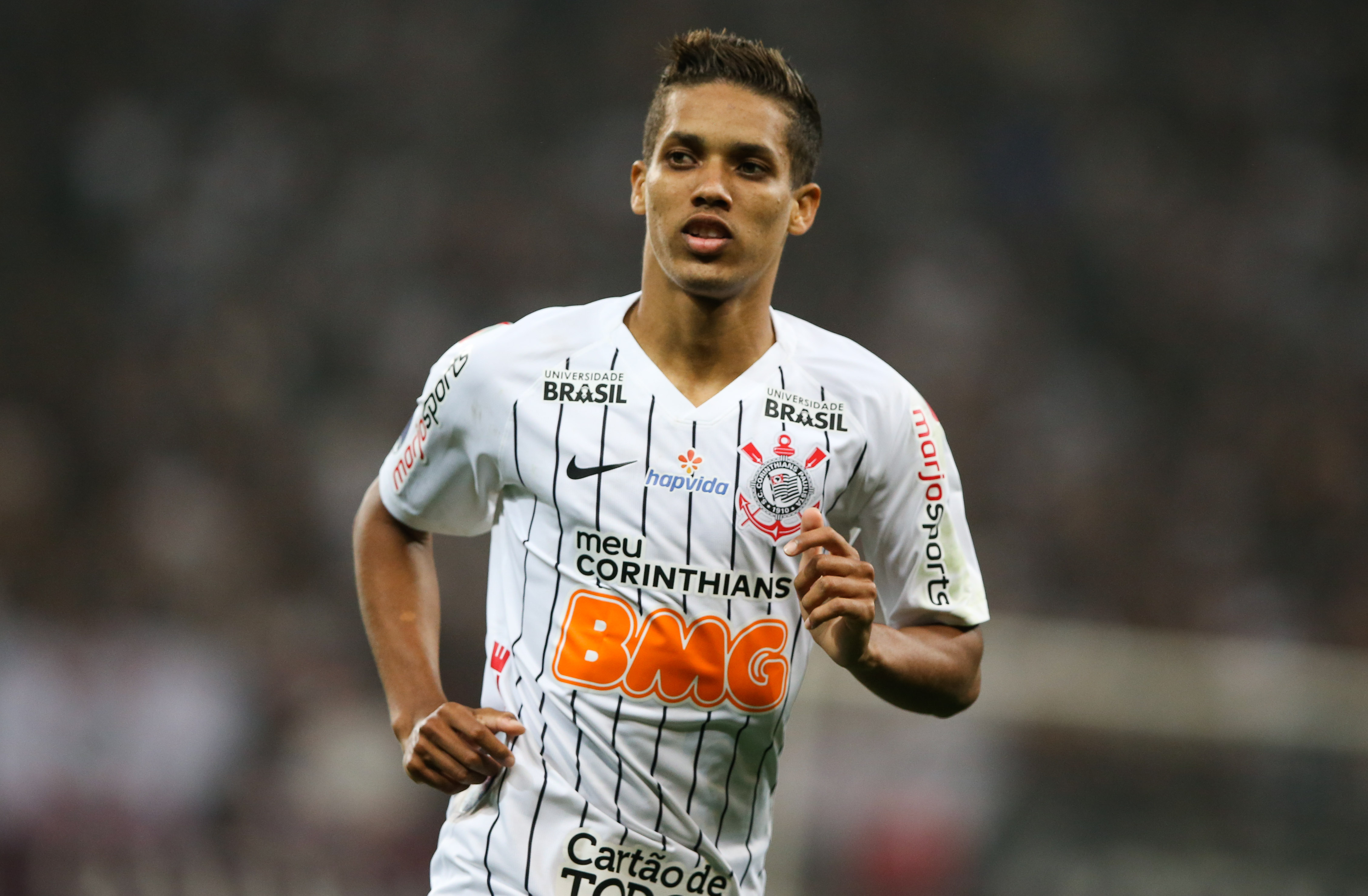 Pedrinho sẽ chính thức đến Benfica từ Corinthians vào cuối mùa giải.