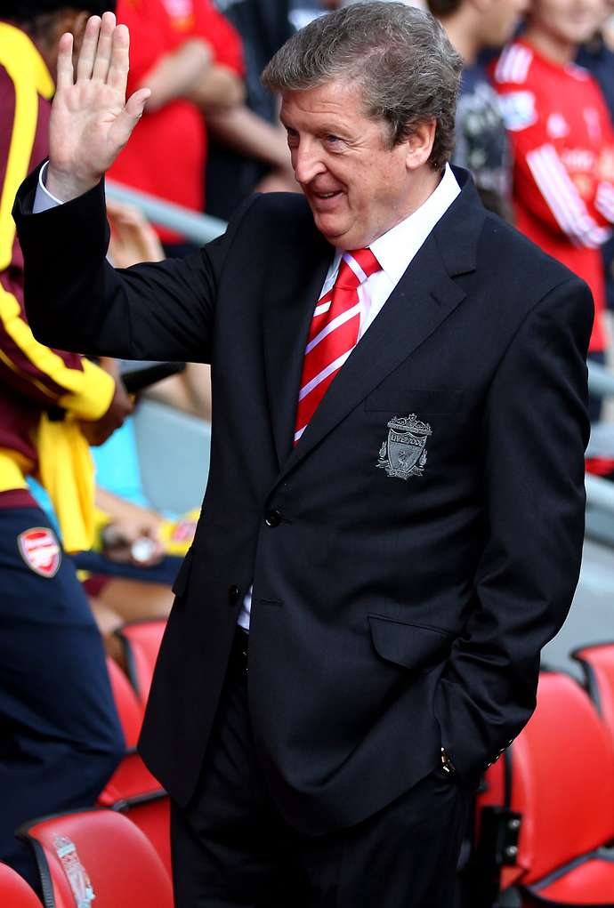 Sau quãng thời gian thành công cùng Fulham, Roy Hodgson đã rất được kỳ vọng sẽ có thể giúp Liverpool gượng dậy. Tuy nhiên ông phải ra đi sau chỉ nửa năm với những kết quả bết bát. 9 cầu thủ được Roy Hodgson ký hợp đồng ở đây, mỗi người có một số phận khác nhau.