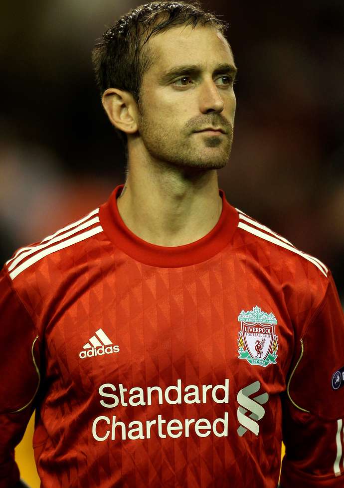 Mua Meireles là một quyết định đúng đắn của Roy Hodgson, tuy nhiên tiền vệ này chỉ ở lại sân Anfield 1 mùa rồi chuyển qua Chelsea và giành Champions League ở đây, nhưng cũng rời London ngay sau 1 năm, đến Fenerbahce và đã giải nghệ năm 2016.