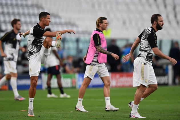 Rạng sáng nay, Juventus đã tiếp đón Lyon trong trận lượt về vòng 16 đội Champions League. Để thua 0-1 ở lượt đi, Bà đầm già chủ động cho các trụ cột của mình nghỉ ngơi những vòng cuối của Serie A để chuẩn bị cho trận đấu quan trọng này.