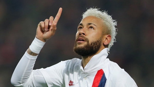 Họ cũng tài trợ cho một số ngôi sao trong làng thể thao bao gồm Virgil van Dijk, Raheem Sterling, LeBron James, Serena Williams và Tiger Woods. Tuy nhiên việc chấm dứt hợp tác với Neymar sẽ ảnh hưởng rất lớn đến Nike.
