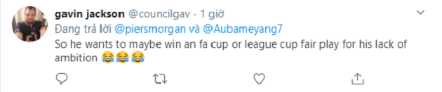 "Vậy là cậu ấy muốn vô địch FA Cup, League Cup và các giải fair play bởi sự nhu nhược của mình."