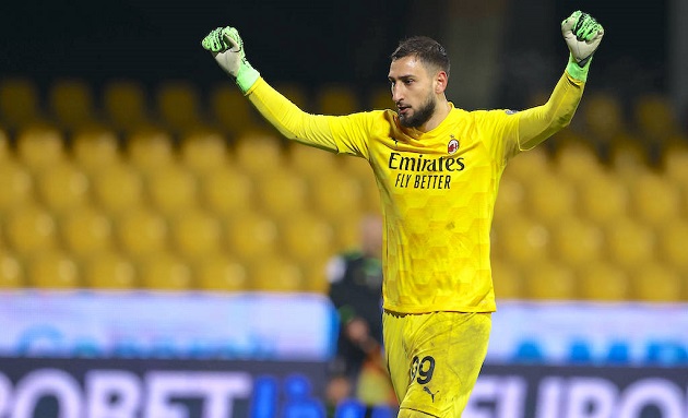 2. Gianluigi Donnarumma (AC Milan - 60 triệu euro). Ngoài Calhanoglu, đội chủ sân San Siro còn đứng trước nguy cơ đánh mất Buffon đệ nhị.