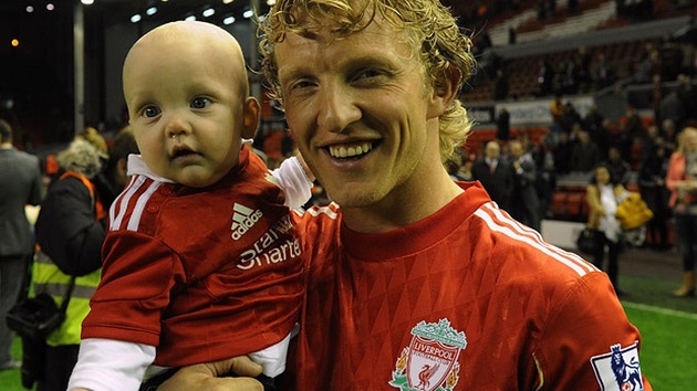 Được biết hiện tại Dirk Kuyt vẫn còn hợp đồng làm việc với Feyenoord nhưng sắp rời đi.